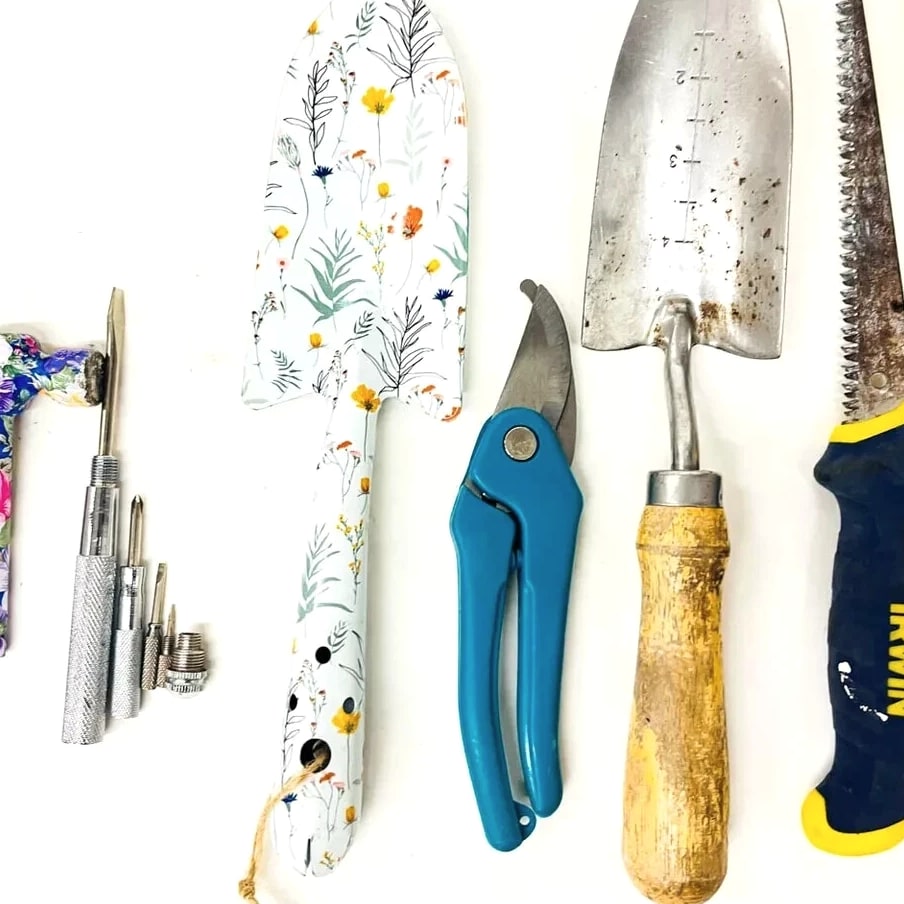 11Pc Gardening Tools Kit For Home Drywall Jab Saw, Safety Floral Hammer and More