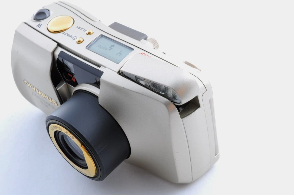 Olympus μ mju Zoom 105 Deluxe Point & Shoot Film Camera JAPAN [NEAR MINT]