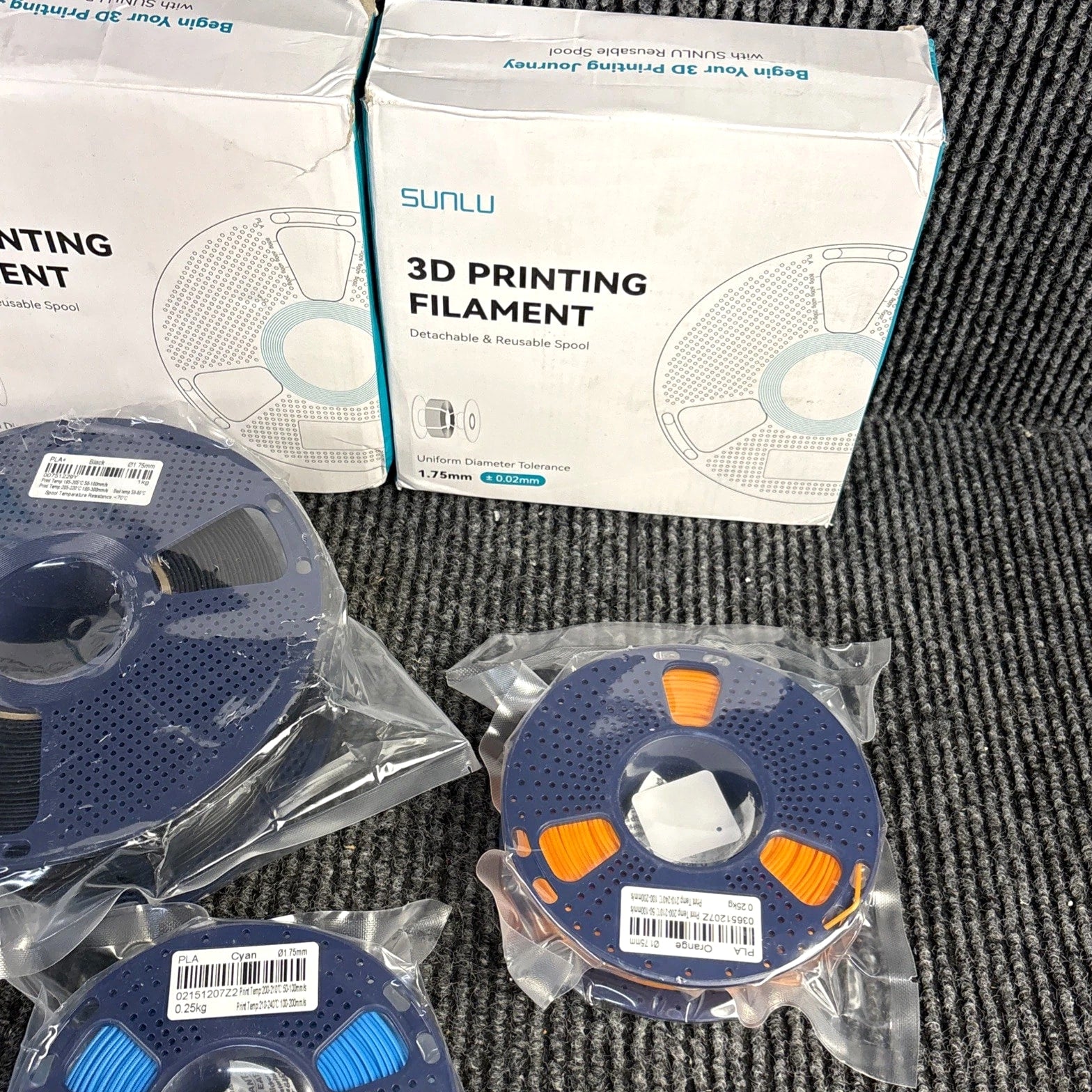 Lot of 8 SUNLU 3D Filament Refills - With reusable spools. 1kg & 0.25kg Mixed Lot