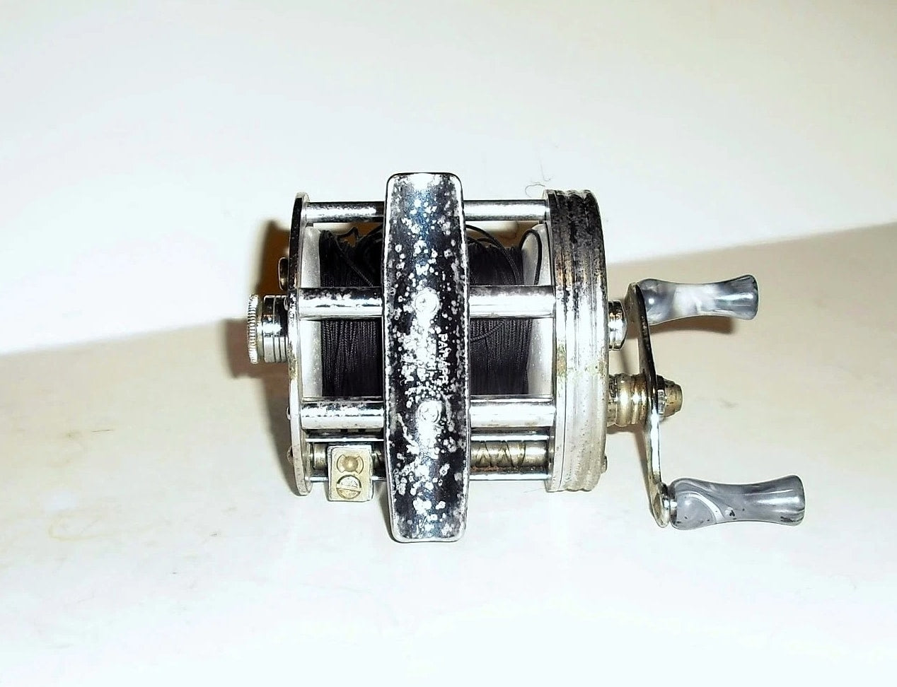 Vintage Bronson Mercury 2550 Engraved Scenes Casting Fishing Reel