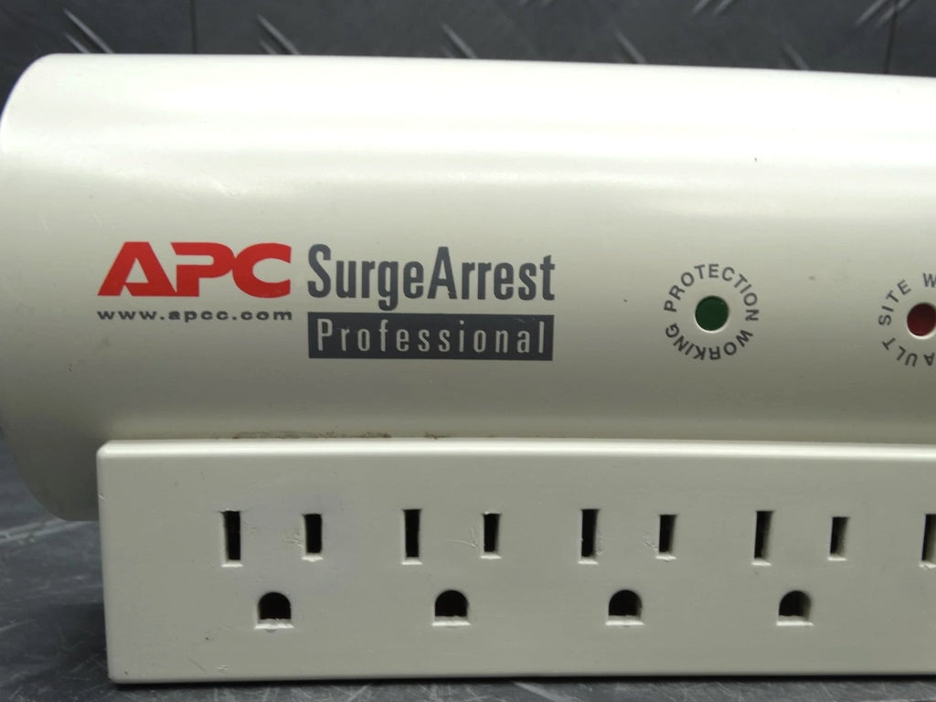 APC SurgeArrest Professional 7-Outlet 120V Surge Protector PRO7T