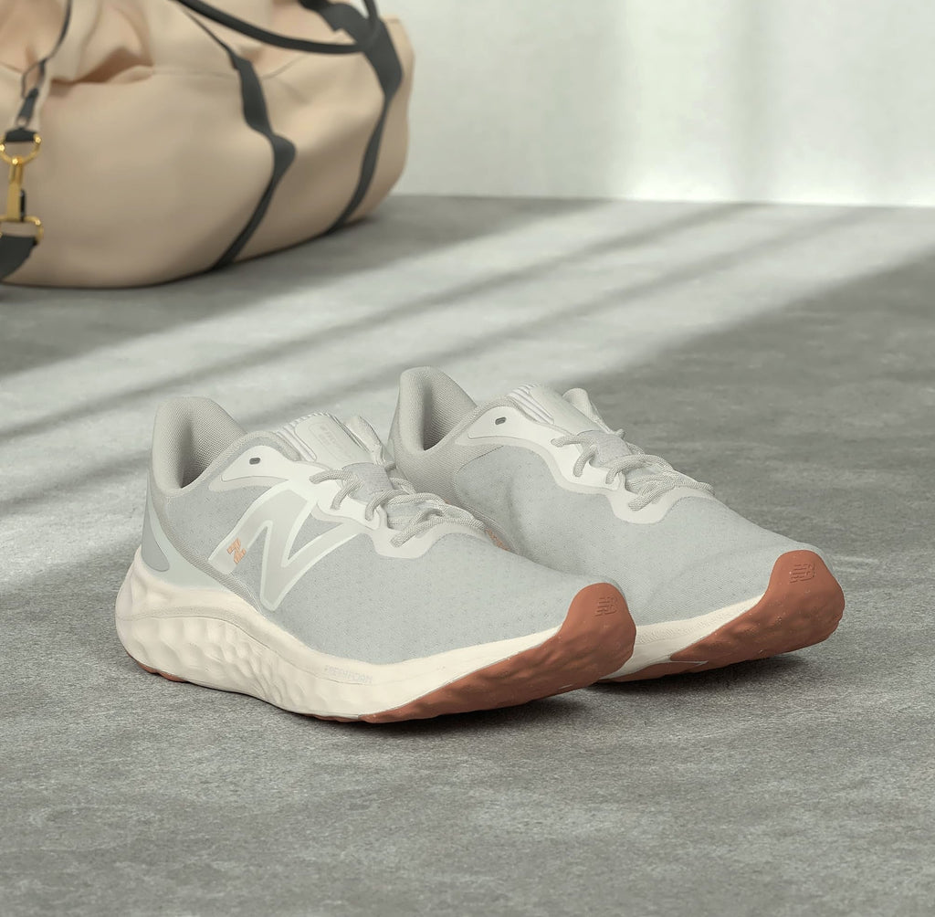 New Balance Women's Fresh Foam Arishi V4 Running Shoe