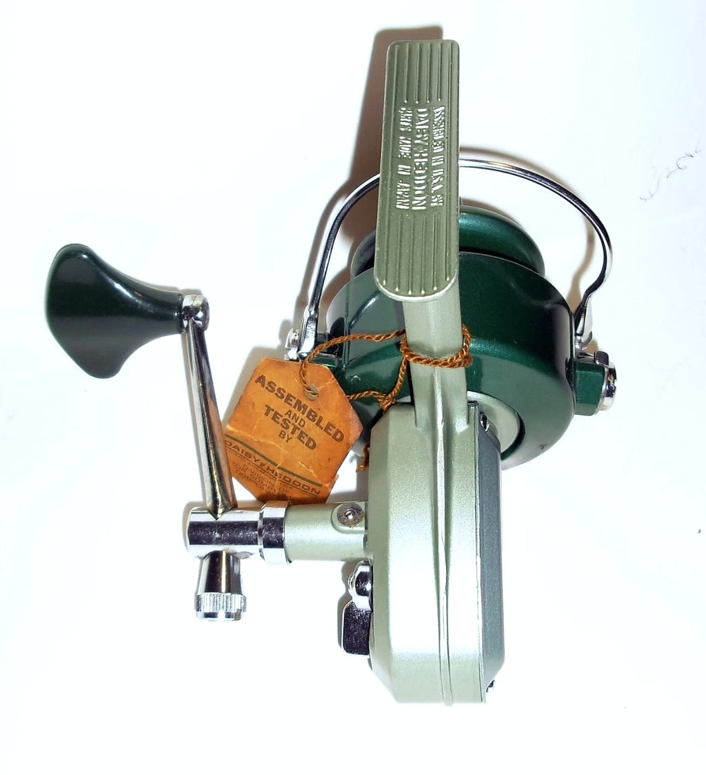 Vintage Daisy Heddon 222 Spinning Fishing Reel - Never Used