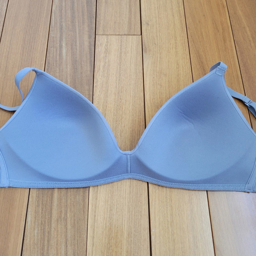 SKIMS Wireless Form T-Shirt Bra Size 32D in Blue