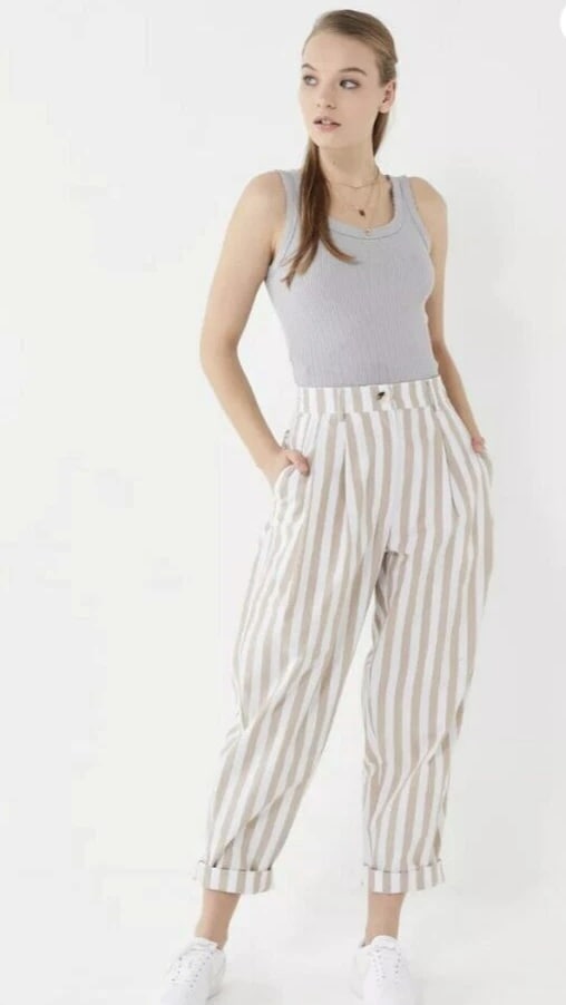 Urban Outfitters UO Percy Pleated High Rise Tapered Pants Size 2 Striped Leg N62