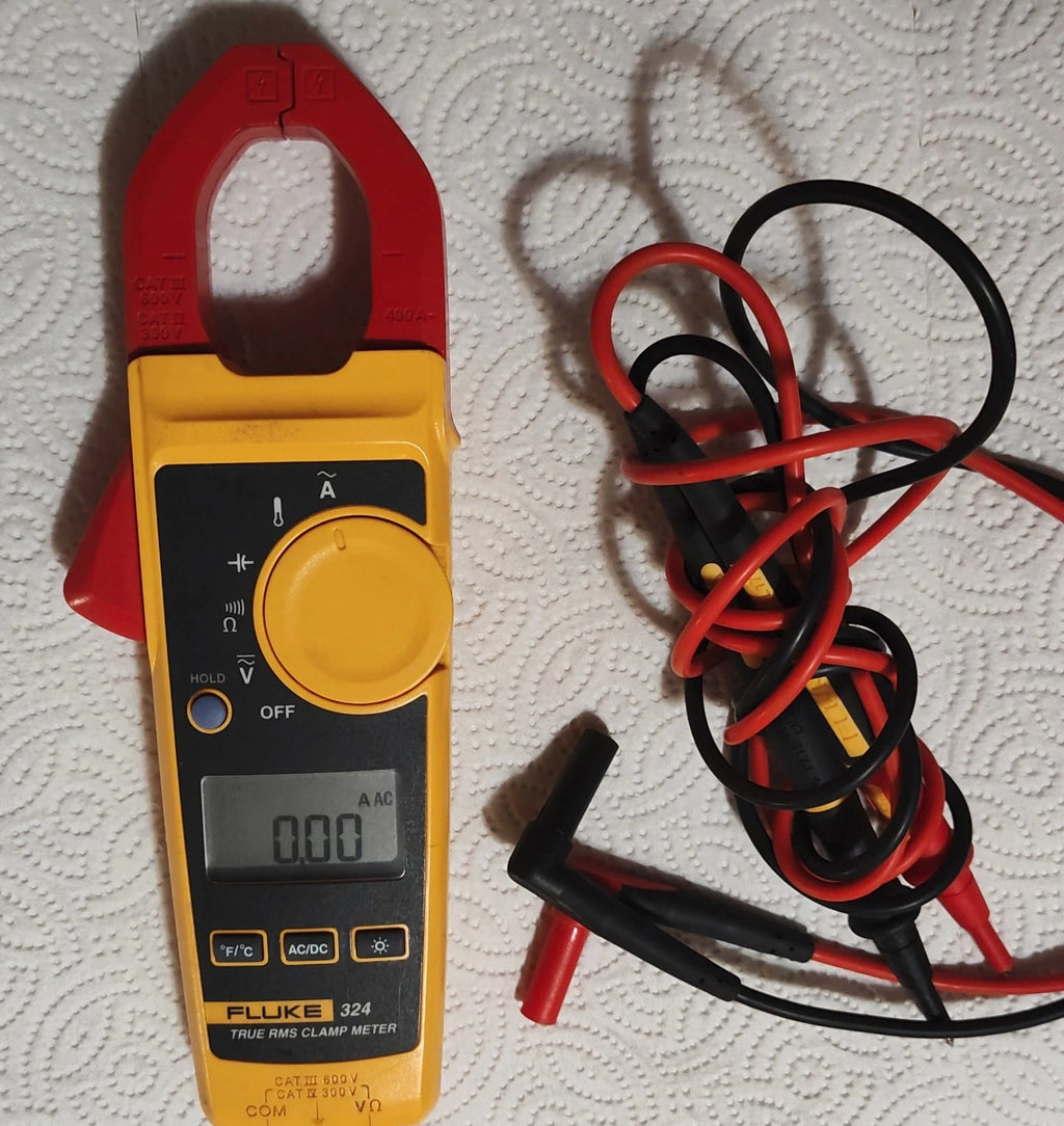 Fluke 324 True-RMS Clamp Meter with Leads & Case
