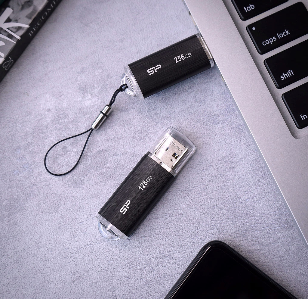 Silicon Power Blaze B02 128GB USB 3.0 Flash Drive Black