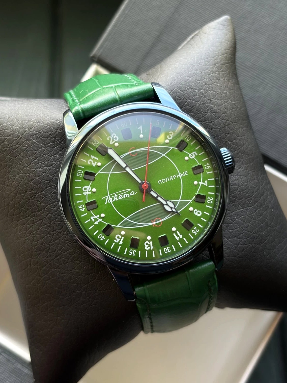 Raketa 24 Hour Polar Automatic Watch 40mm - (Green Dial - Dark Blue Case)