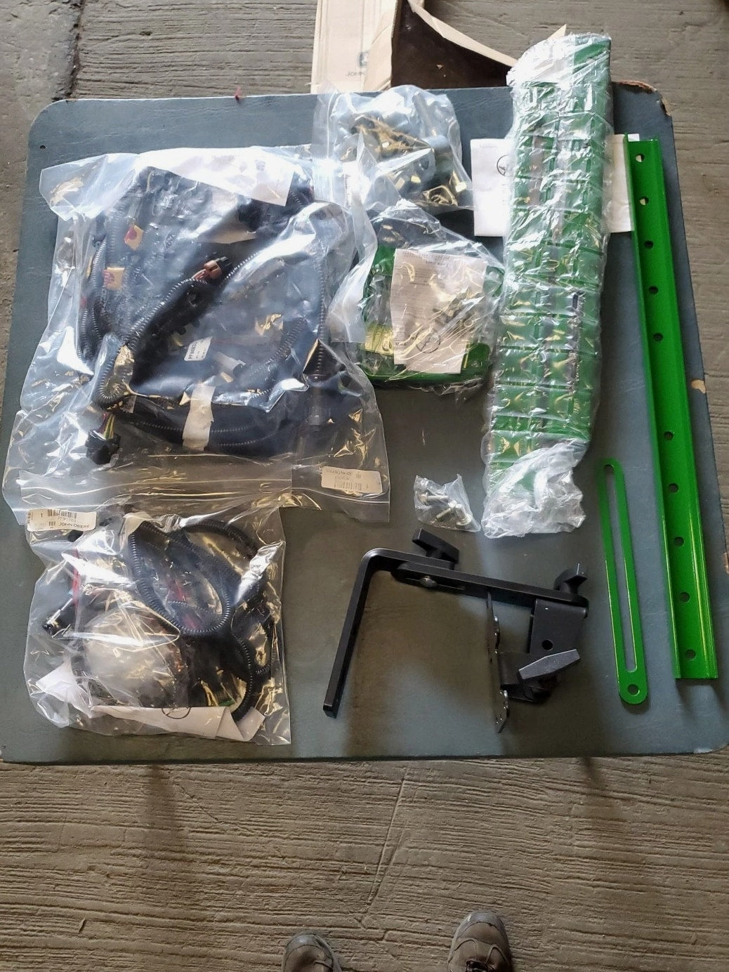 John Deere Autotrac BPF12231 GreenStar Ready Hardware Kit