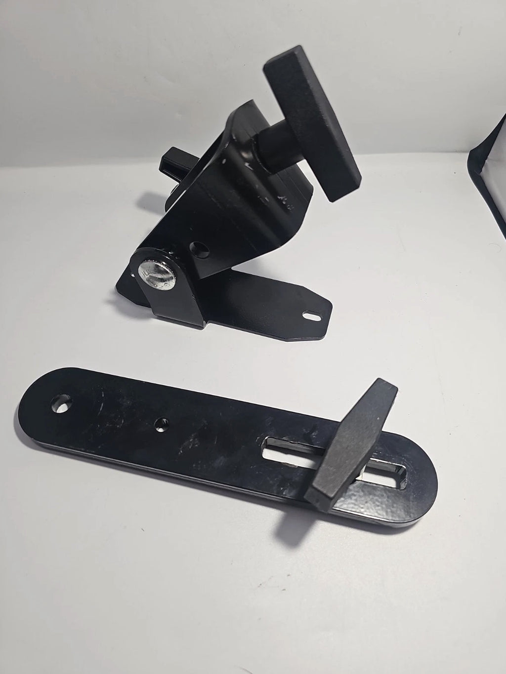 John Deere GreenStar StarFire GPS Display Monitor Bracket Assembly OEM