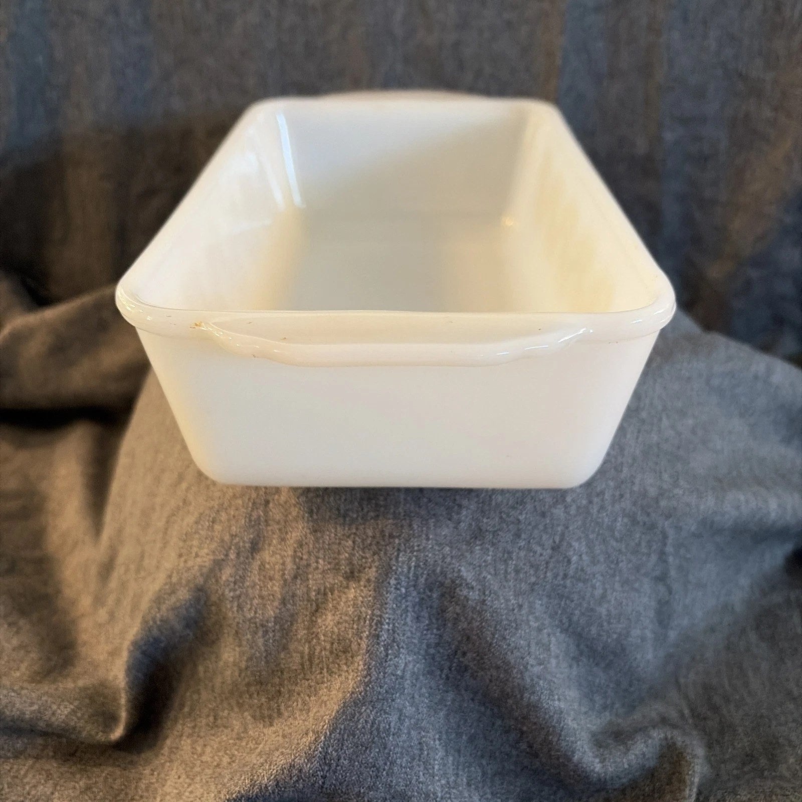 Anchor Hocking Fire King Ovenware Gold Atomic Starburst on White Milk Glass Loaf