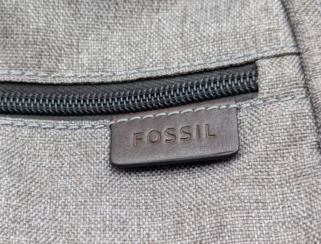 Fossil Travel Personal Organizer Bag Gray Electronics Gadgets 10" x 7" x 2" VGC