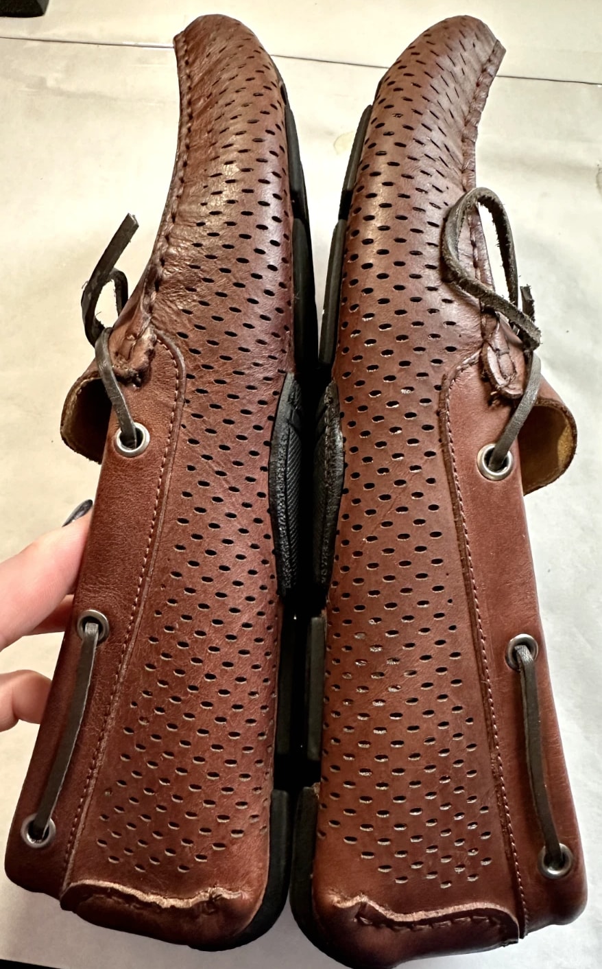 Saks Fifth Avenue Brown Leather Driving Mocs Loafer Flat Mens Shoe Size 9.5