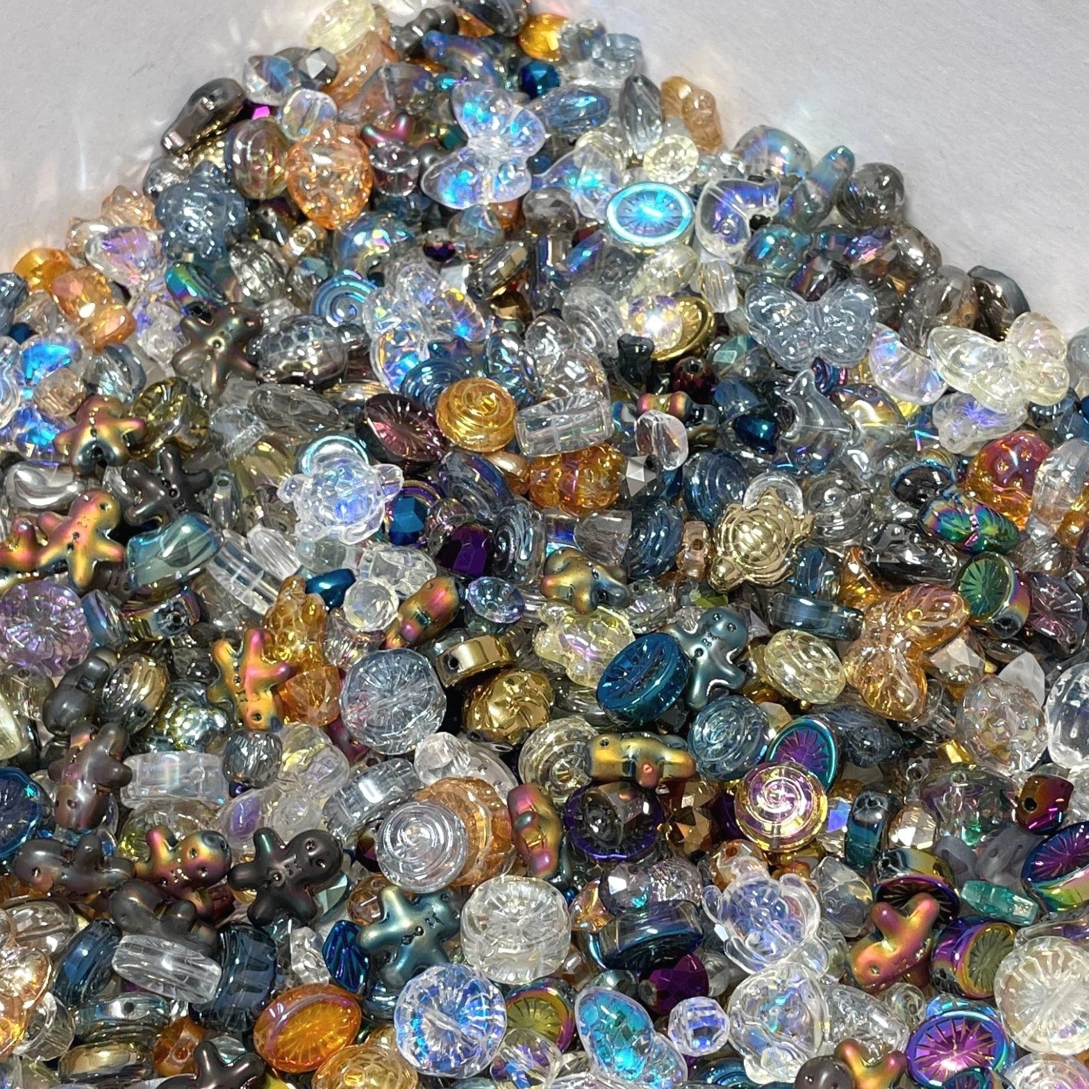 100g Glass beads lot jewelry making mix variety bead supplies Read Description