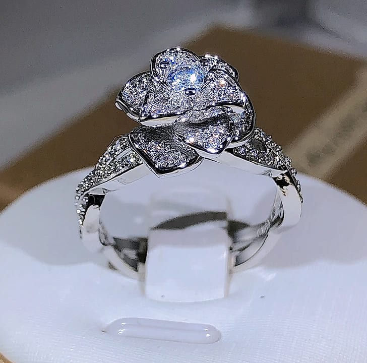 925 Sterling Silver Three-Dimensional Rose Ring with White Zircon