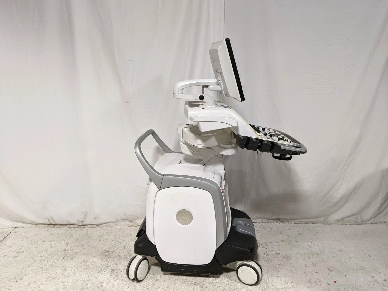 GE Vivid E9 XDClear Ultrasound System