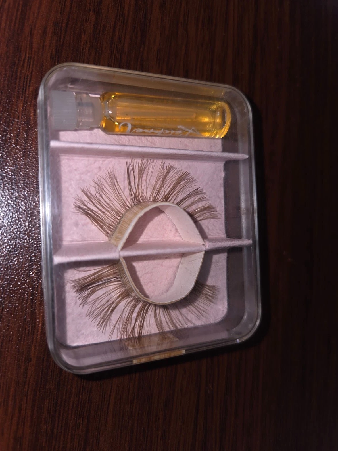 Sharon Tate Owned Worn Leichner Braun German Eyelashes from Sydney Guilaroff