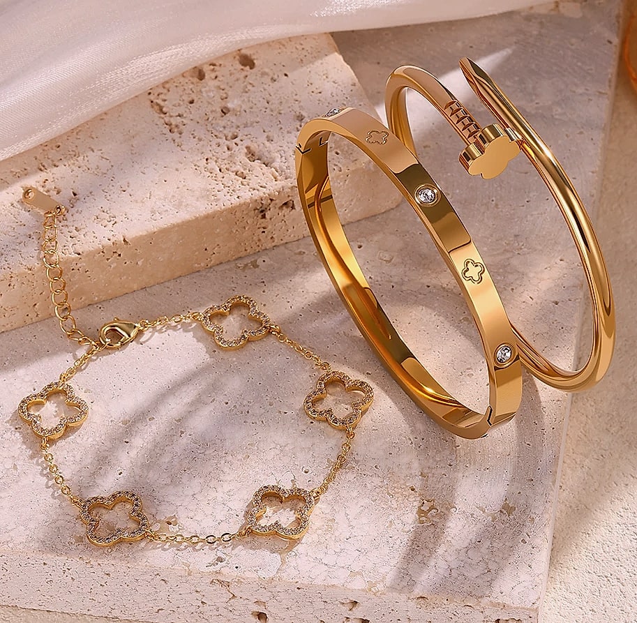 Gold Plated Four-Leaf Flower Stacked Bracelet with Zircon