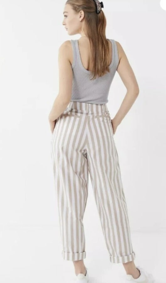 Urban Outfitters UO Percy Pleated High Rise Tapered Pants Size 2 Striped Leg N62