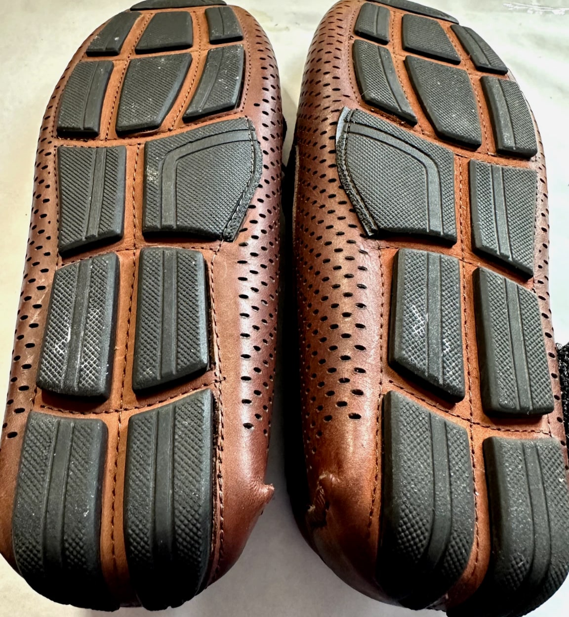 Saks Fifth Avenue Brown Leather Driving Mocs Loafer Flat Mens Shoe Size 9.5