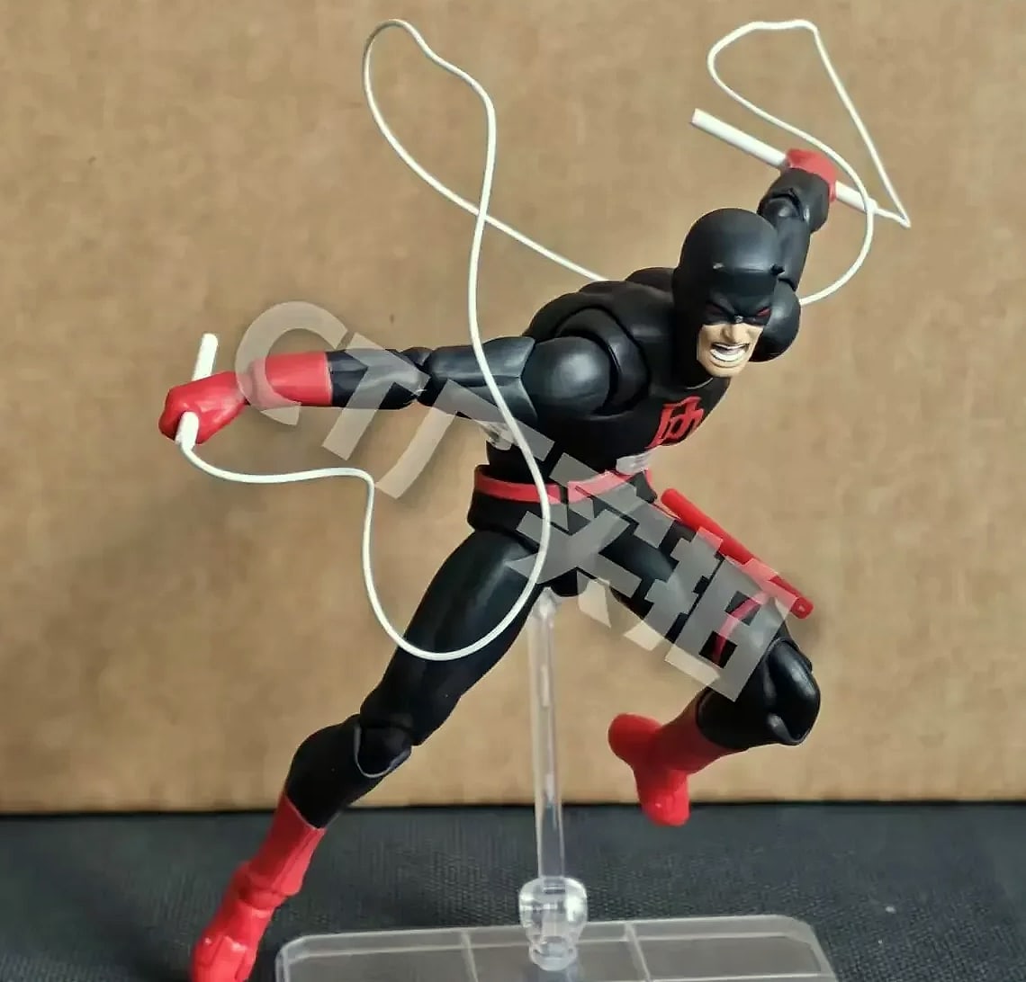 Mafex 223 Daredevil Black Version action figure statue