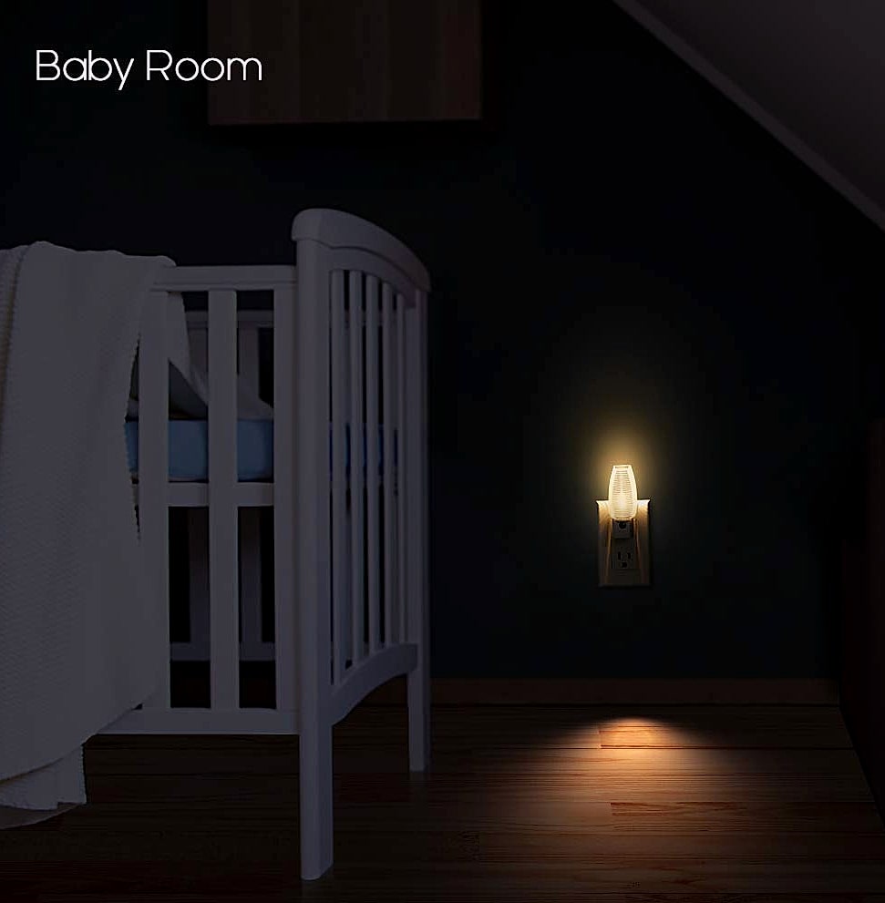 Emotionlite 4-Pack Plug-In Night Light with Dusk to Dawn Sensor