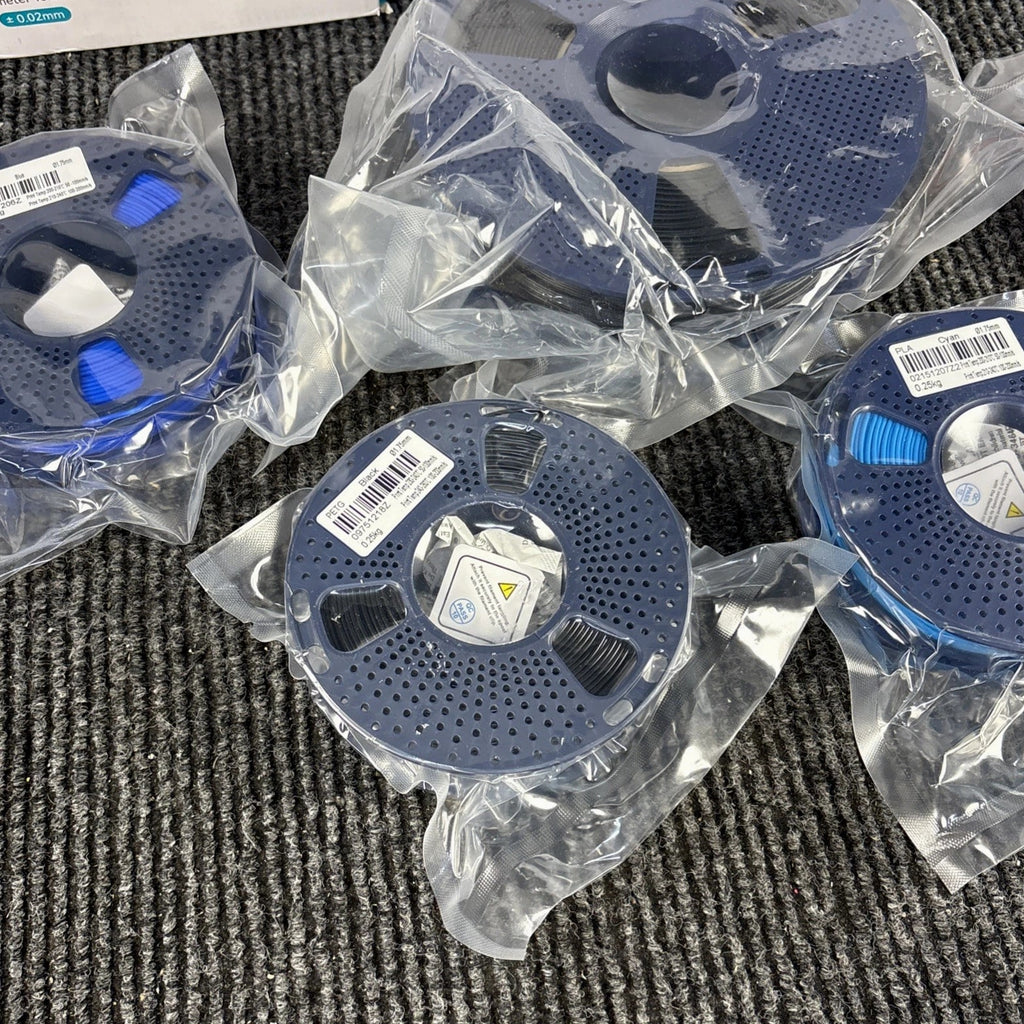 Lot of 8 SUNLU 3D Filament Refills - With reusable spools. 1kg & 0.25kg Mixed Lot