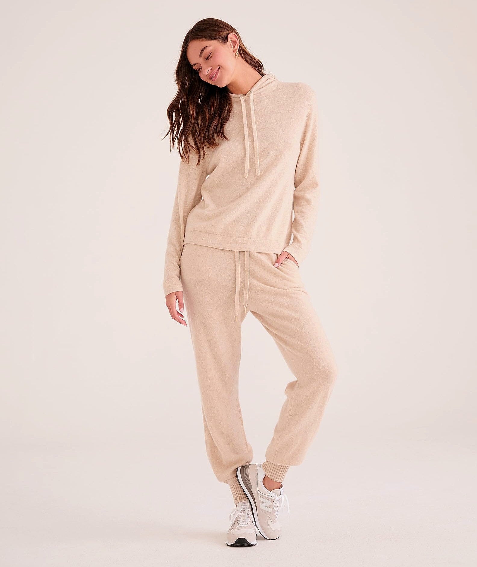 NAADAM Women's Off-Duty Cashmere Jogger Lounge Pants
