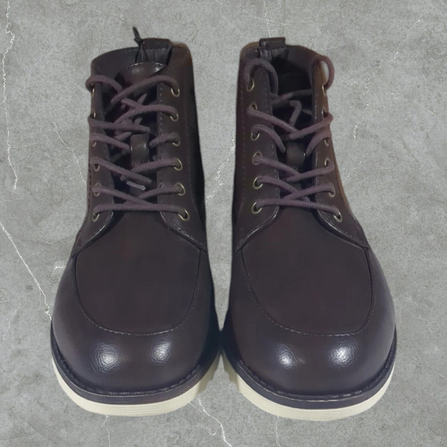 The Frye & Co. Titus Chukka Boots Men's 9.5M Brown