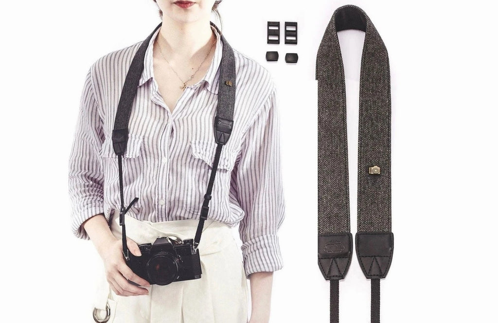 STRAPS CAMERA