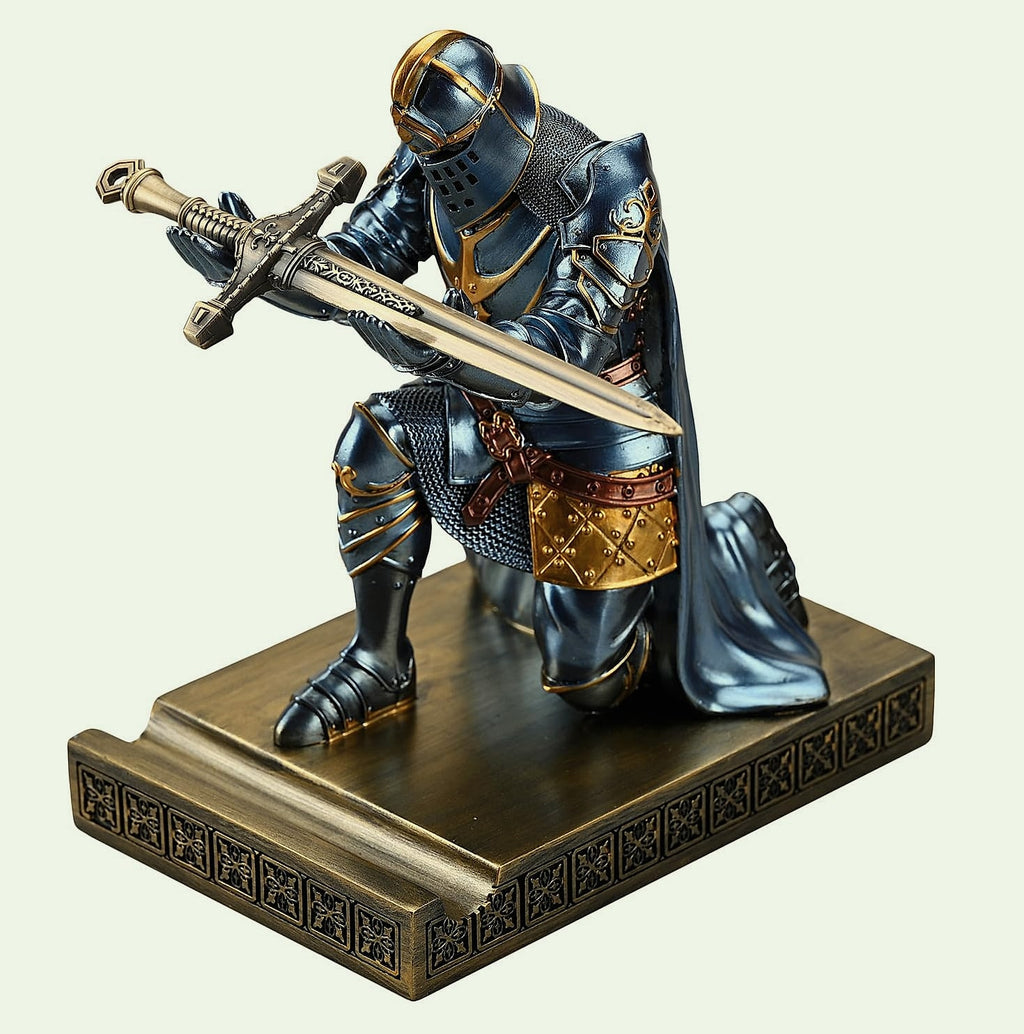 HDMbigmi King's Guard Knight Pen Holder Phone Stand Statue