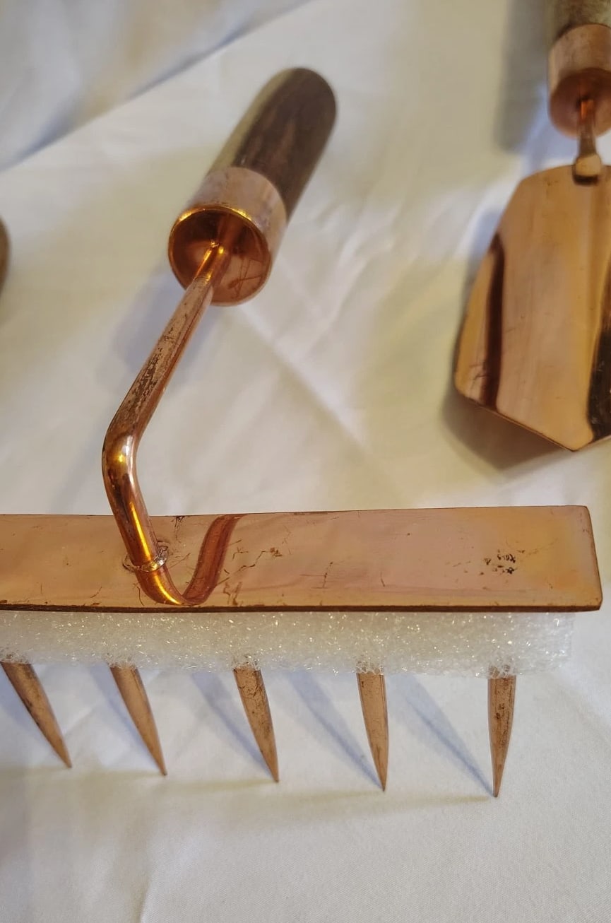 COPPER AND WOOD GARDEN HAND TOOL SET - 4 pieces - Strong, Functional & Cute