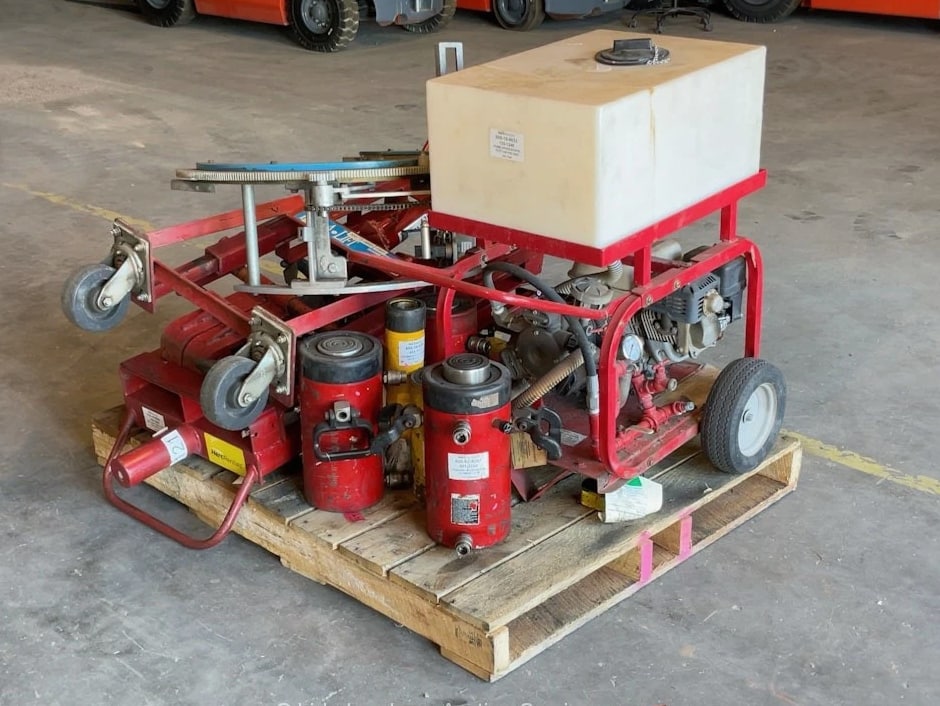 Lot (12) Miscellaneous Tools Hydrostatic Test Pump Cylinder Chain Hoist bidadoo