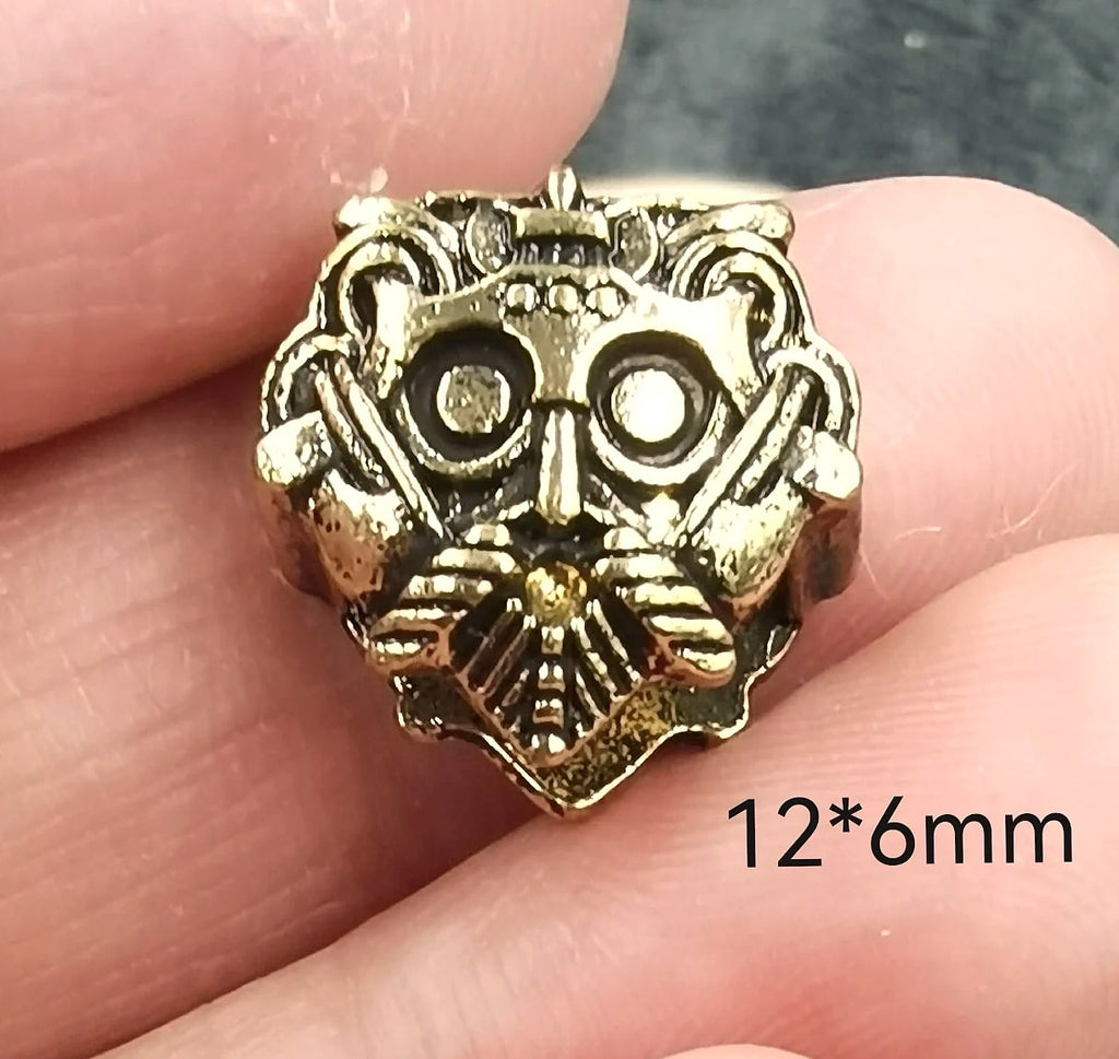 Nostalgia Viking Rune Bear Paw Beard Bead Charm Pendant