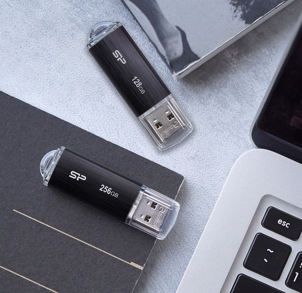 Silicon Power Blaze B02 128GB USB 3.0 Flash Drive Black