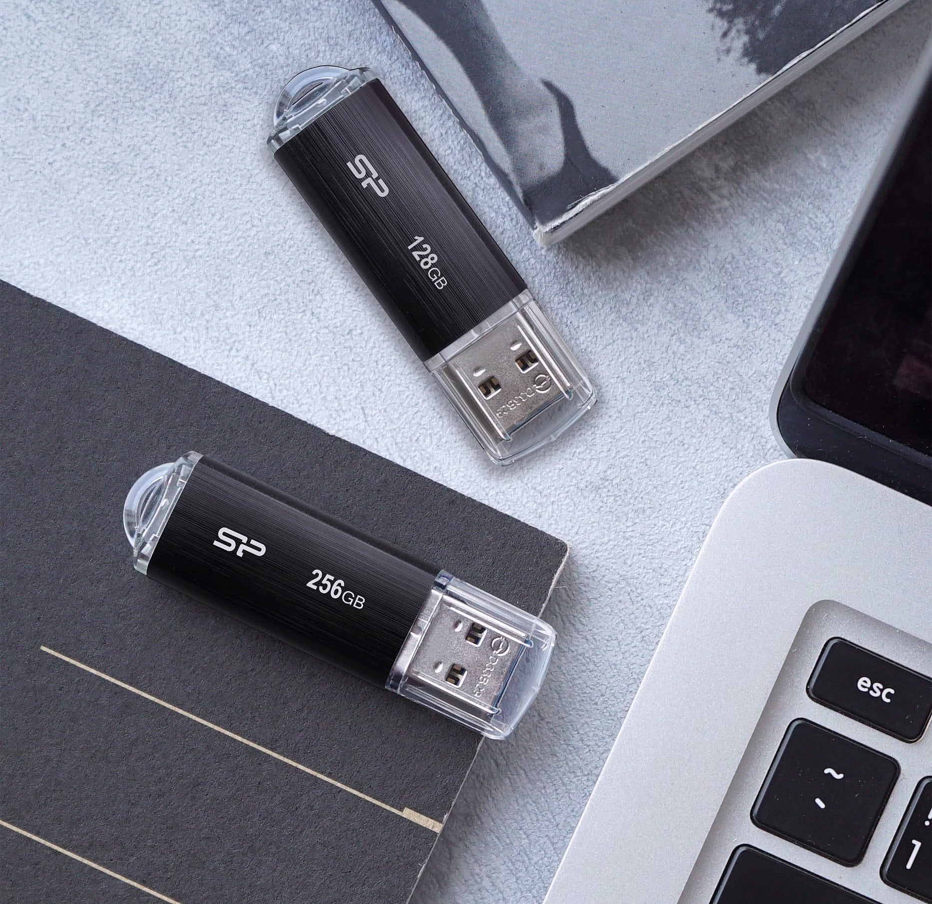 Silicon Power Blaze B02 128GB USB 3.0 Flash Drive Black