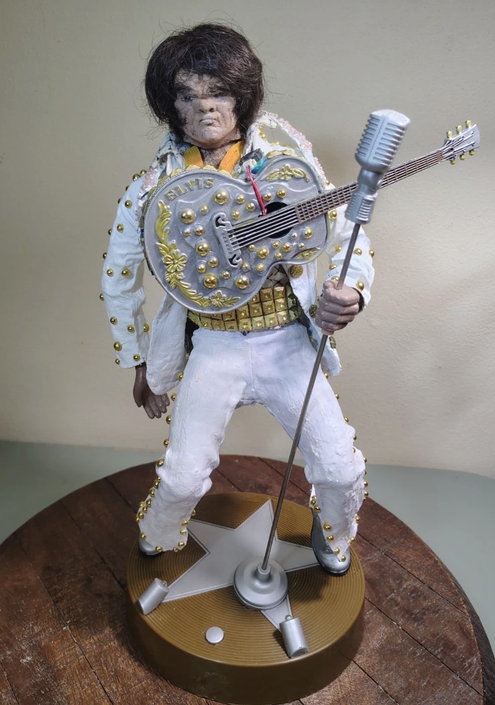 THE ORVILLE TV Show BORTUS Alien as Elvis Handcrafted Action Figure Sound Motion