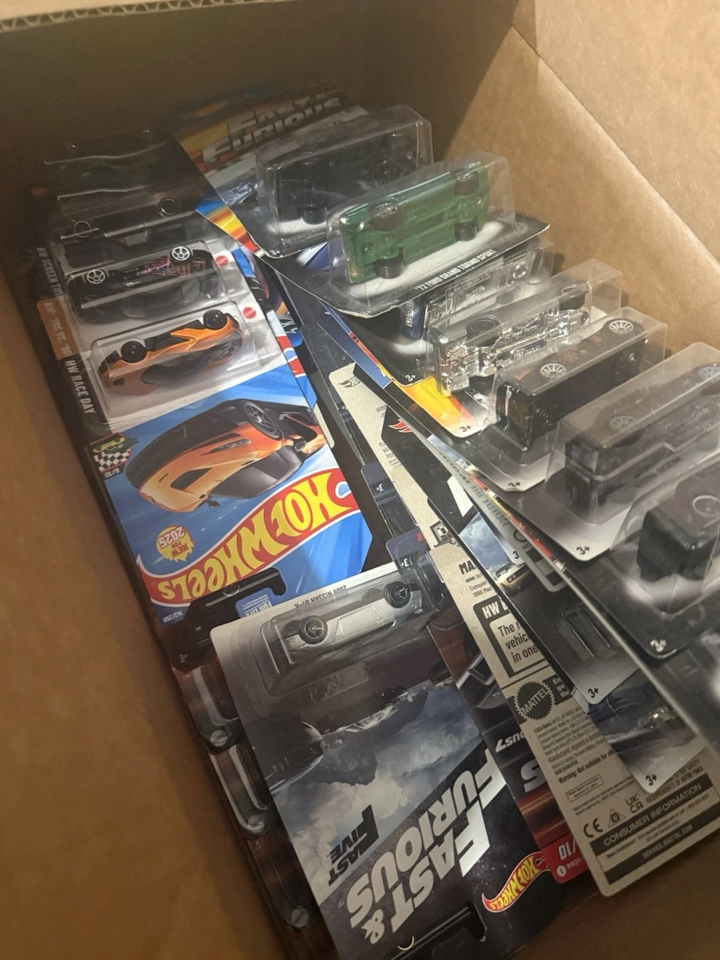 Random Hot Wheels Diecast Car  1:64 LOT 20 random sealed products!
