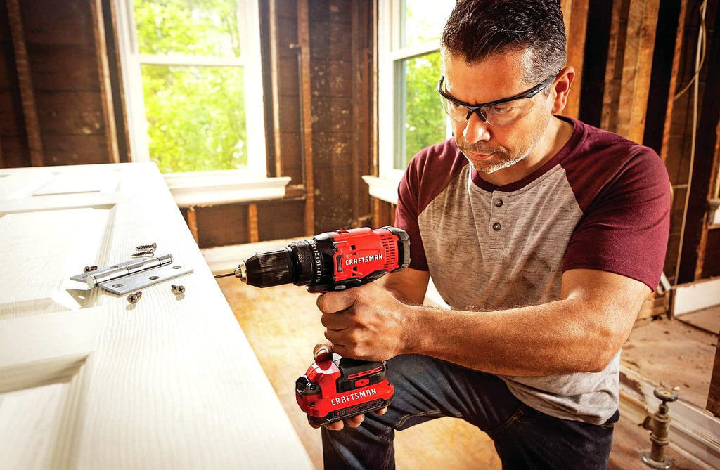 CRAFTSMAN CMCD700C1 V20 Cordless Drill Driver Kit