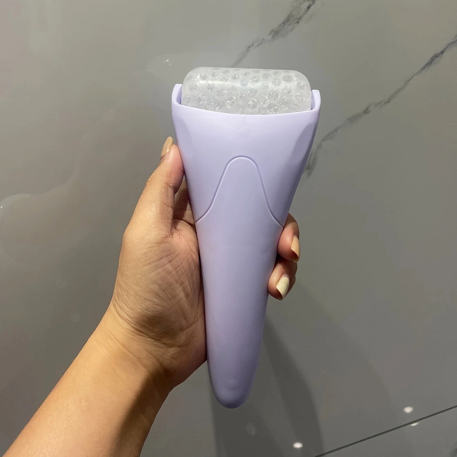 Facial Ice Roller - Skin Care Tool for Pore Minimizing & Skin Brightening