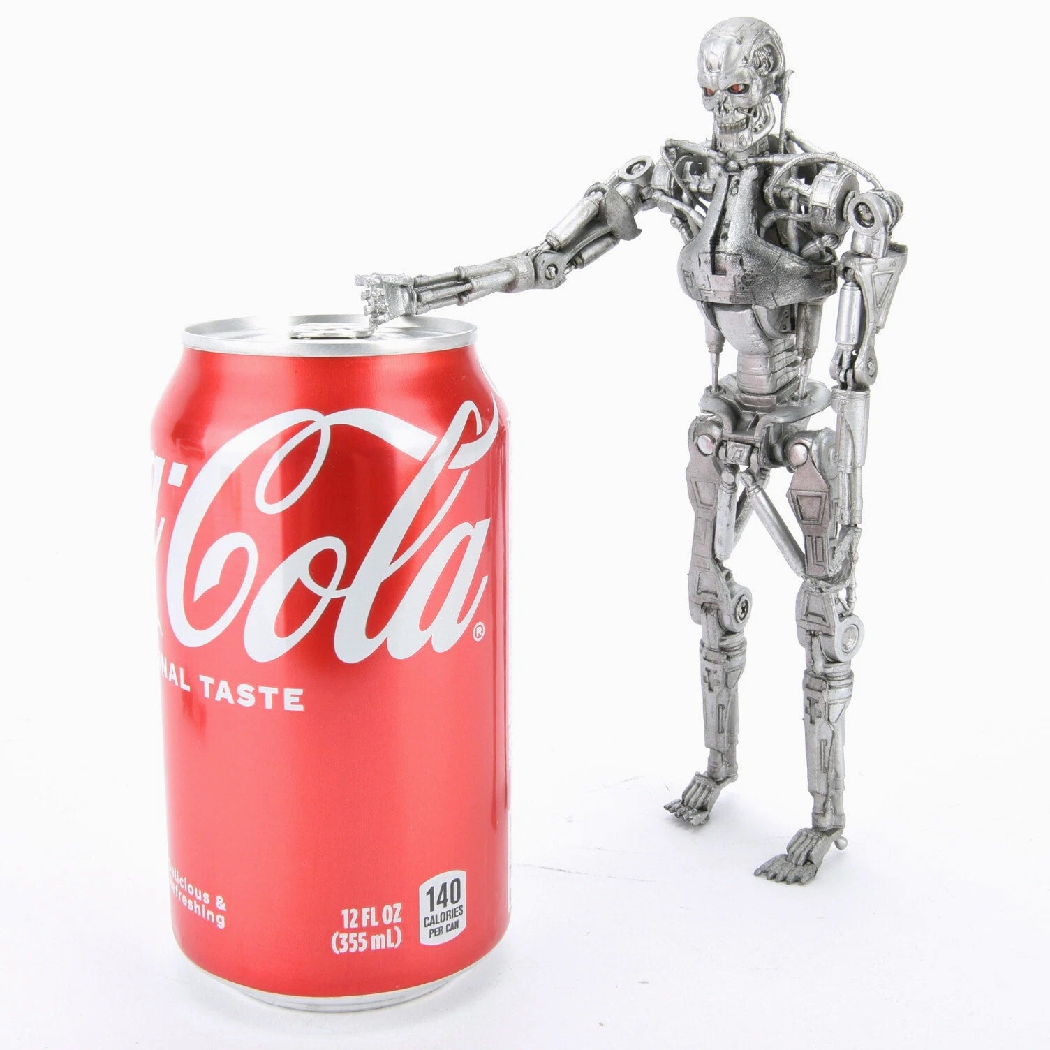 The Terminator 2 Endoskeleton Arnold Schwarzenegger T-800 Action Figures Toys