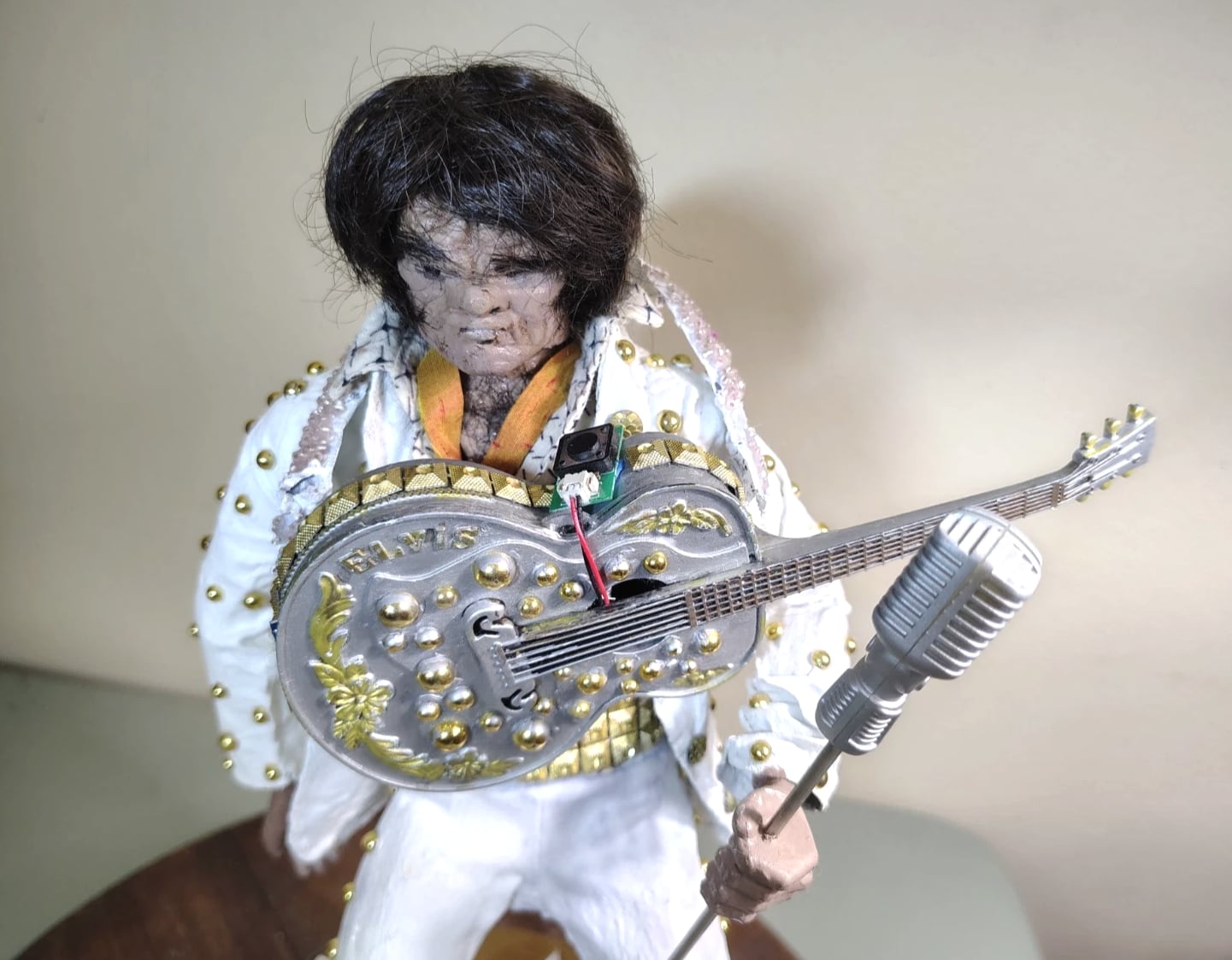 THE ORVILLE TV Show BORTUS Alien as Elvis Handcrafted Action Figure Sound Motion