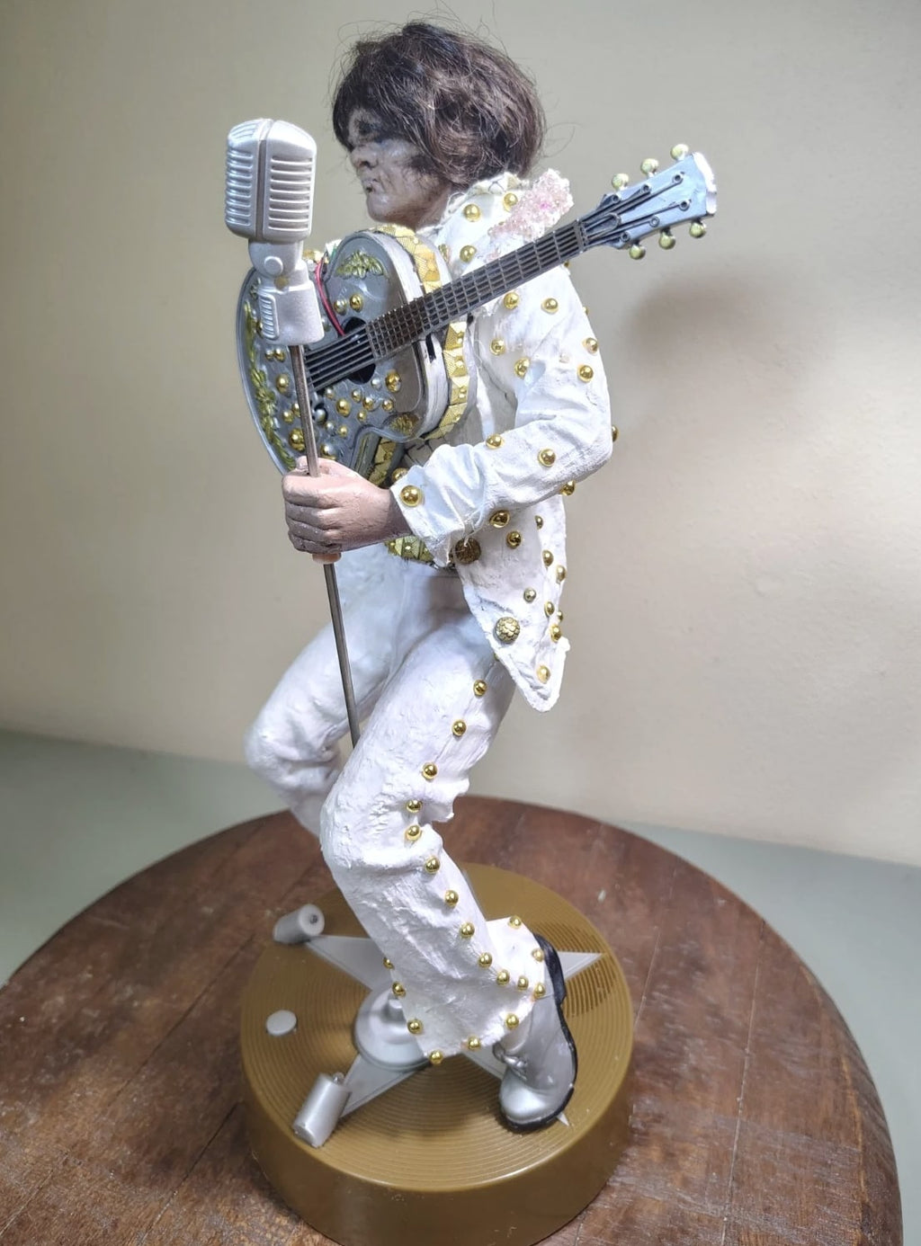 THE ORVILLE TV Show BORTUS Alien as Elvis Handcrafted Action Figure Sound Motion