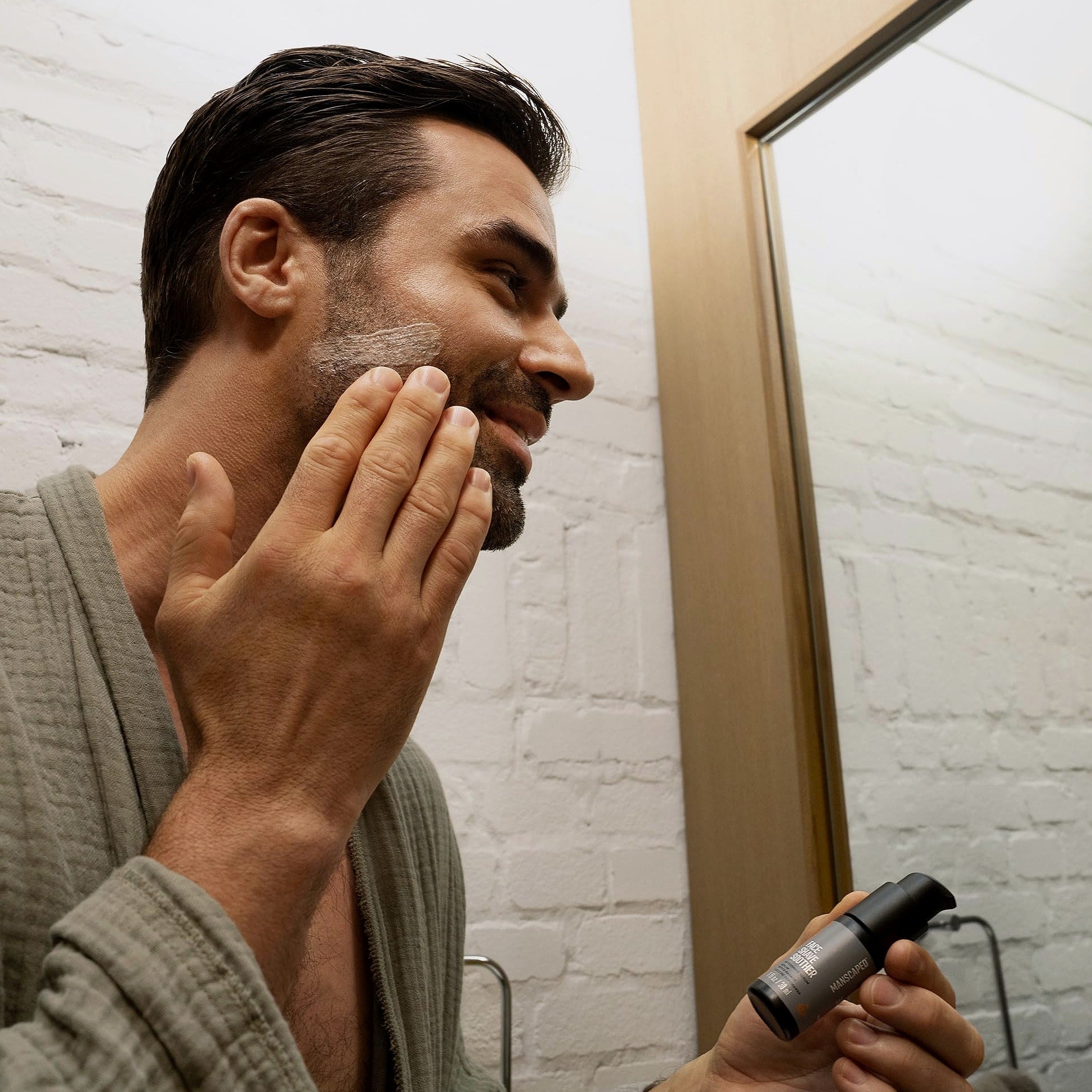 MANSCAPED The Chairman PRO Electric Face Shaver Kit