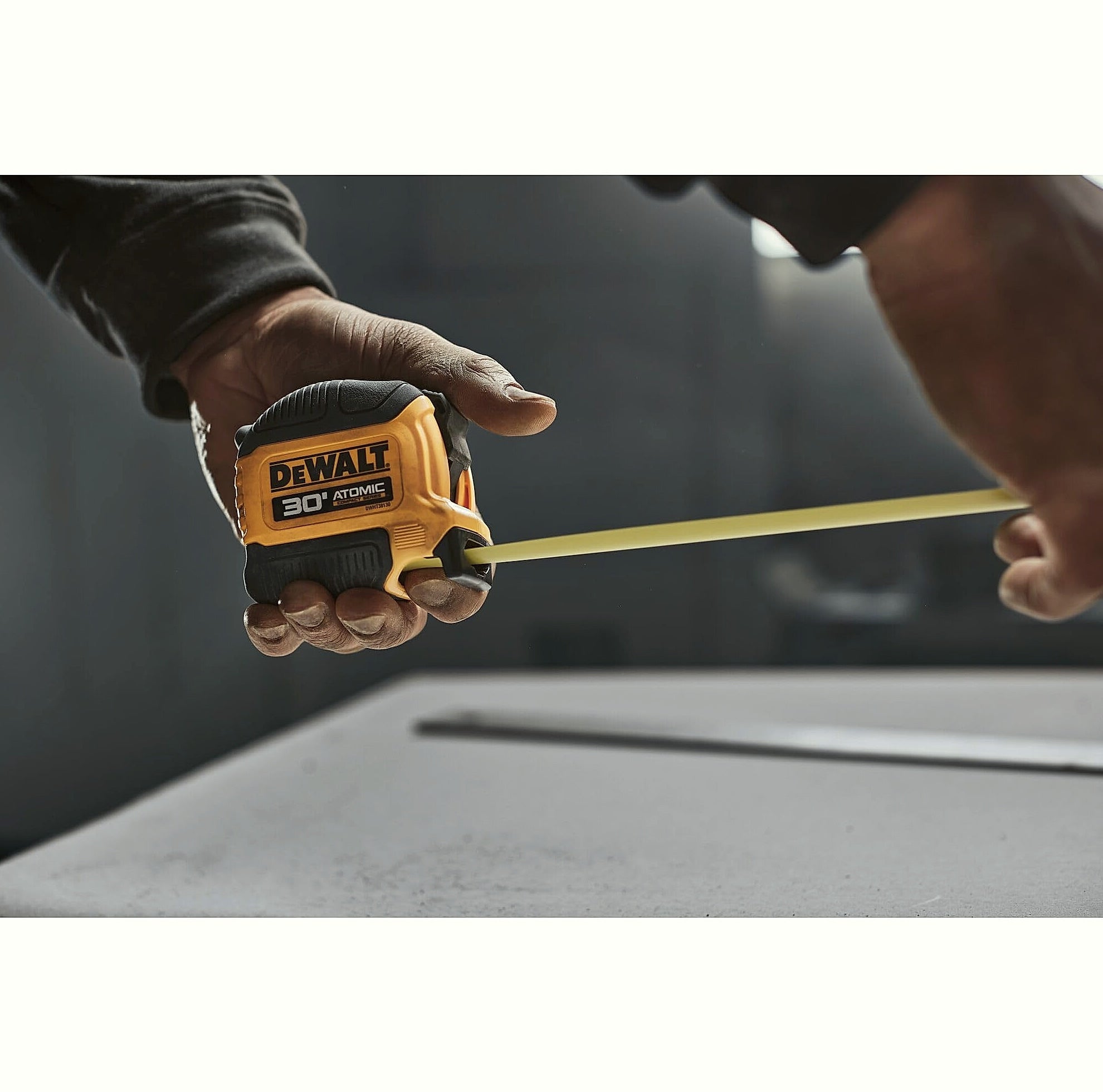 DeWalt DWHT38130S Atomic Compact 30 ft Tape Measure