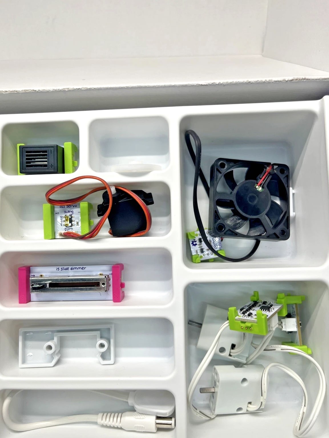 Little Bits Gizmos & Gadgets Kit, STEM - Electronic Bitbot Makers Toy Parts