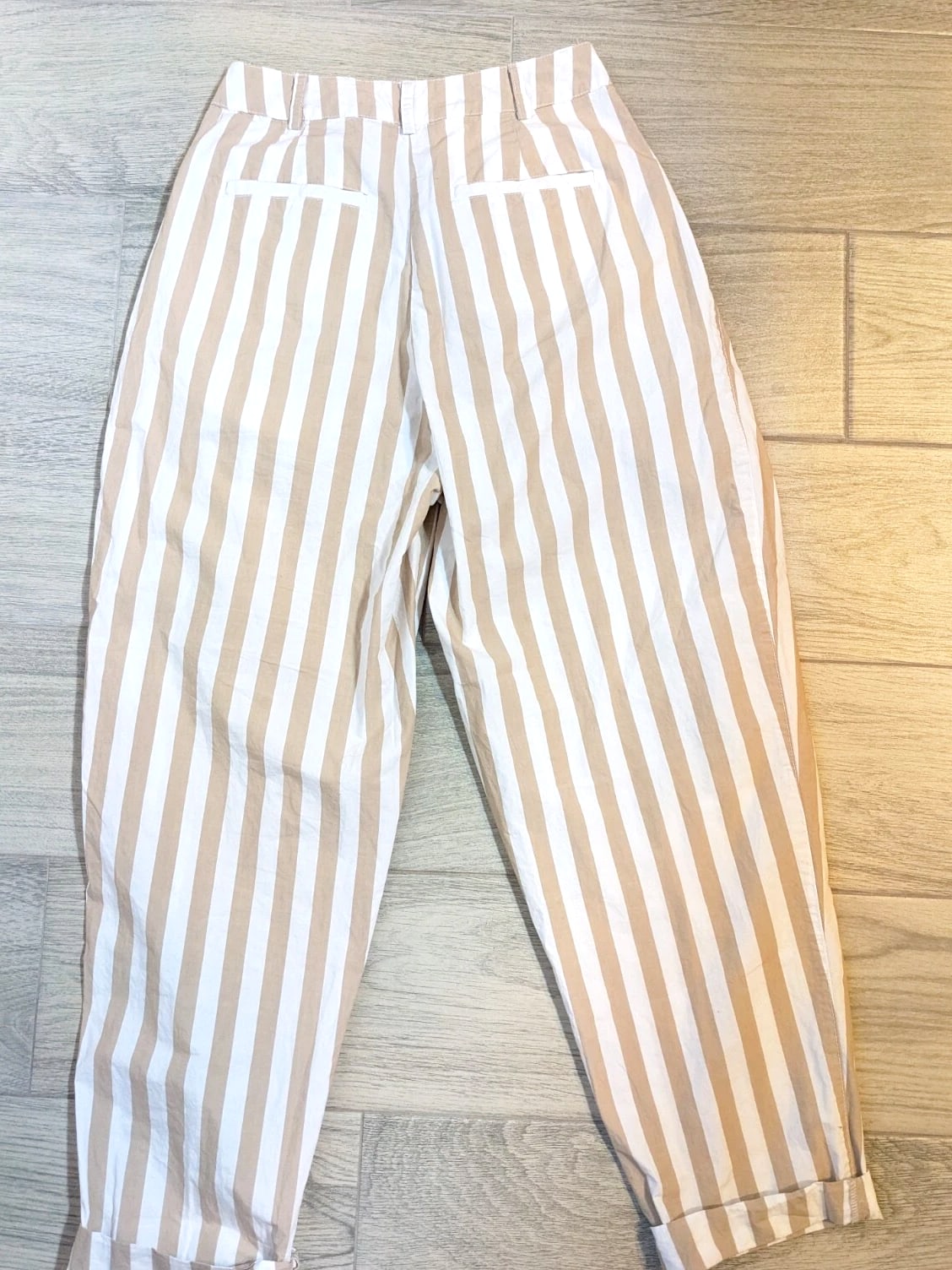 Urban Outfitters UO Percy Pleated High Rise Tapered Pants Size 2 Striped Leg N62