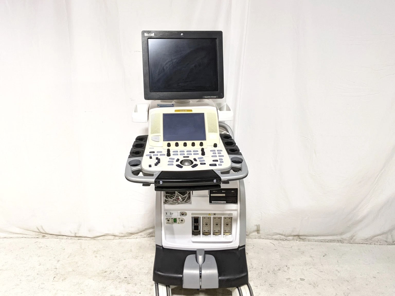 GE Vivid E9 XDClear Ultrasound System