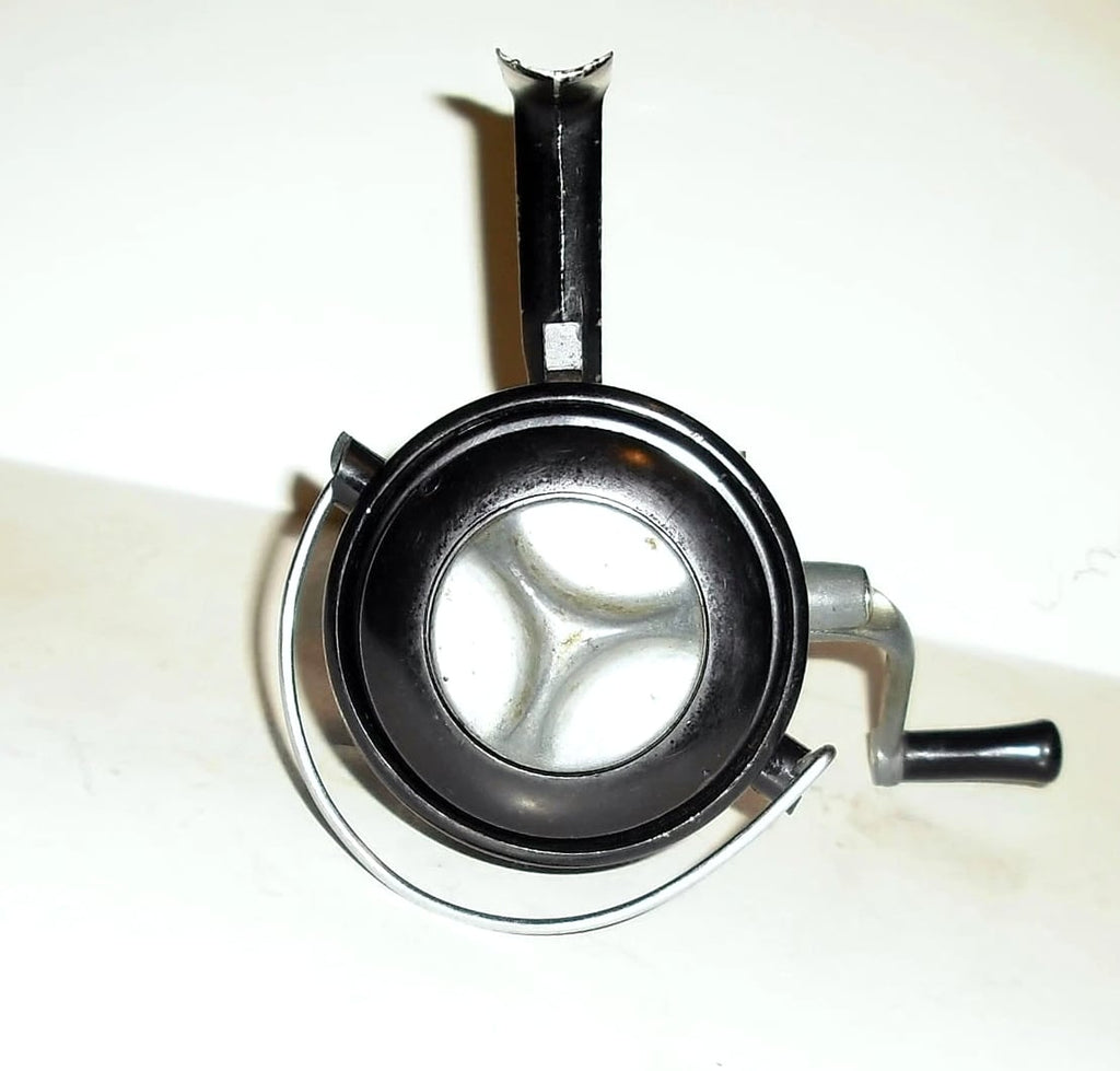 Vintage Longfellow SR-3001 Spinning Fishing Reel