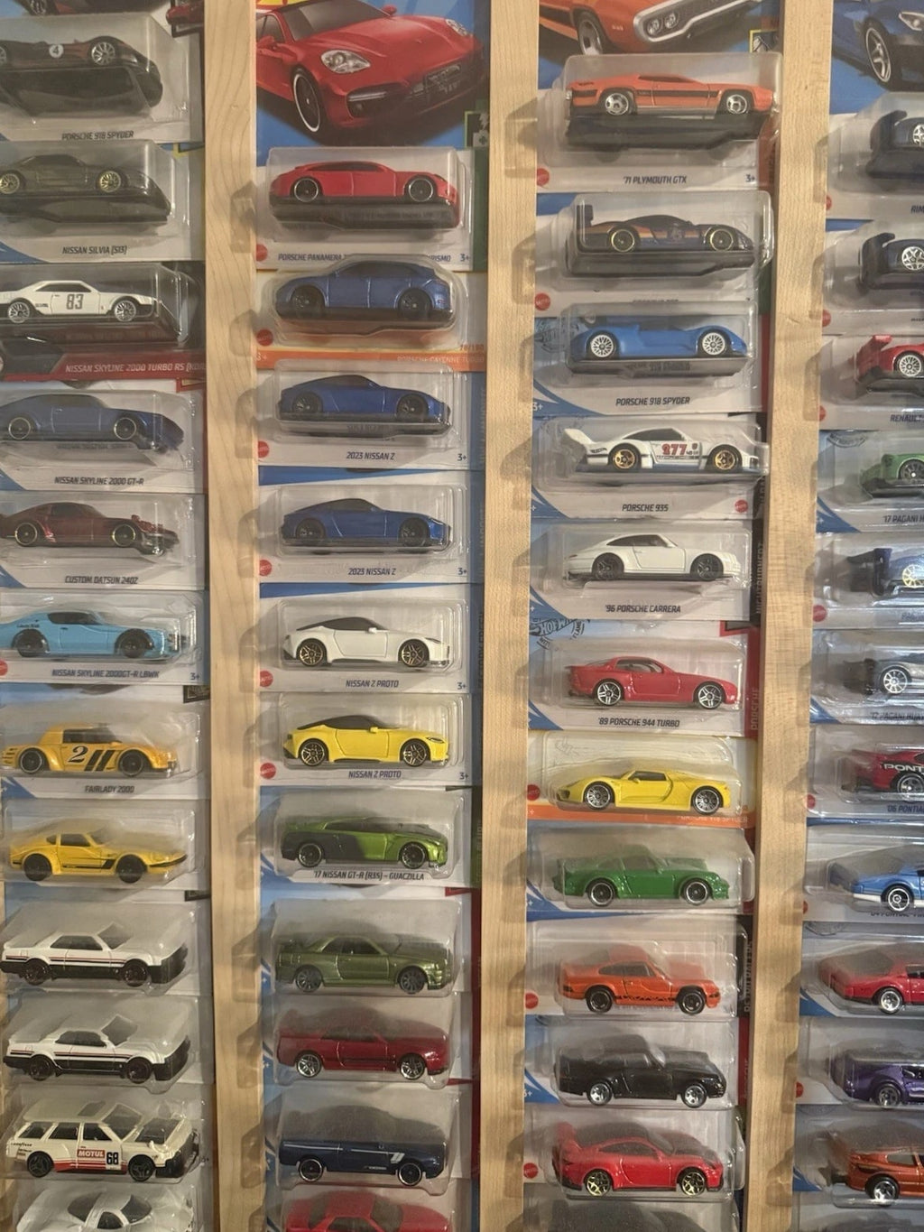Random Hot Wheels Diecast Car  1:64 LOT 20 random sealed products!